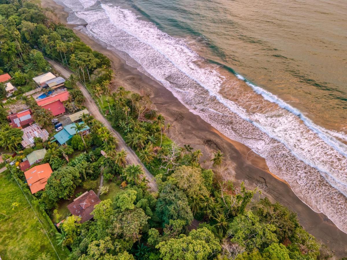 Yoshi'S On The Beach Cahuita Exterior foto